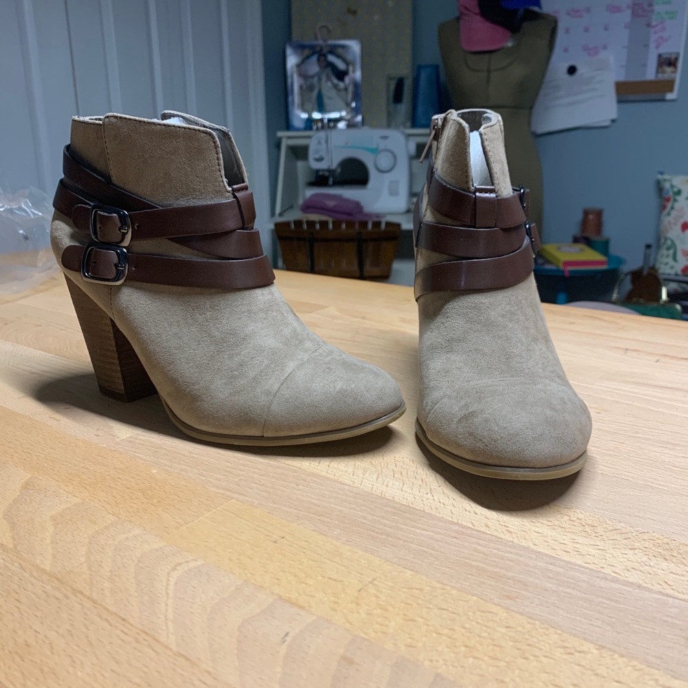 Bootie - Picture 2 of 4